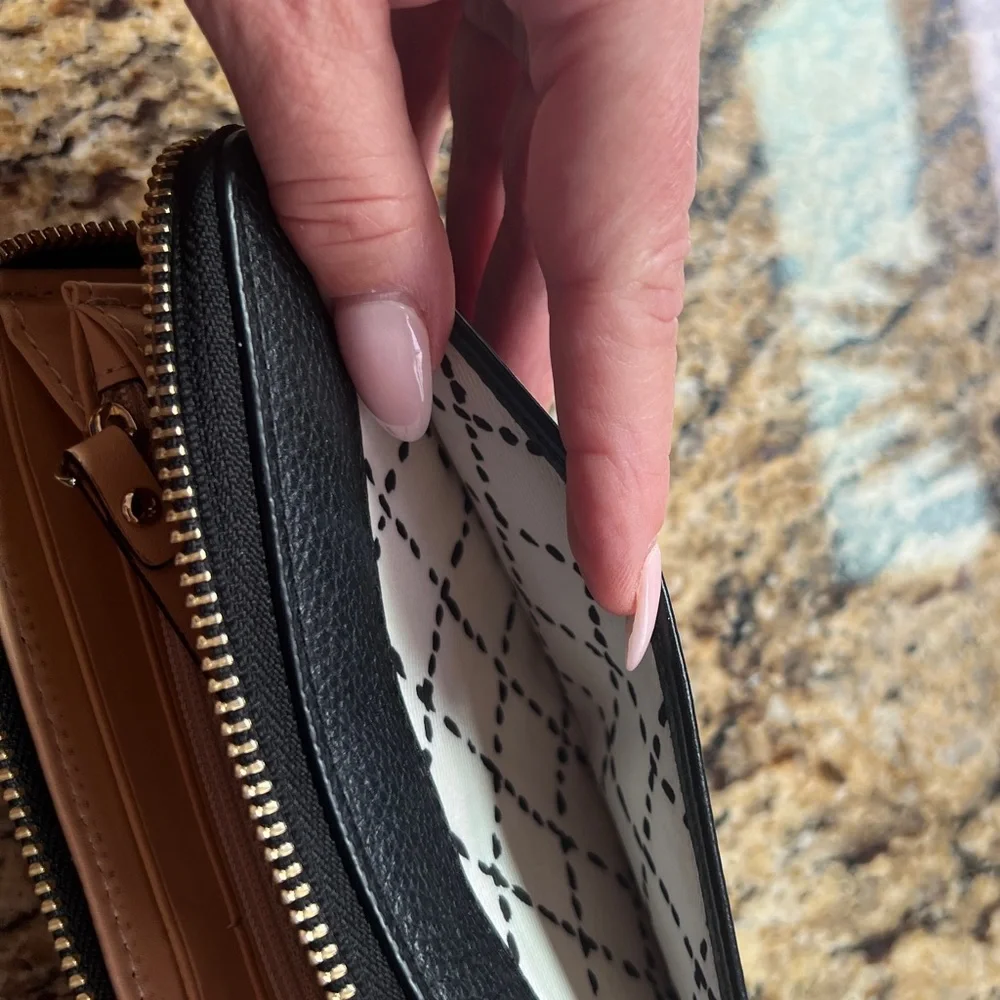 Kate Spade - Picture 4 of 7